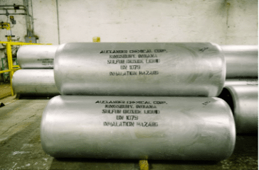 Large gas cylinders used for Sulfur Dioxide